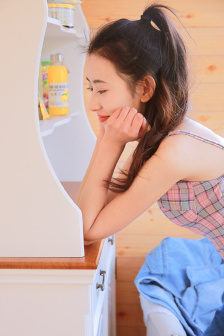 美女玉足
